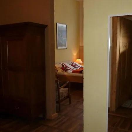 Alte Schule Apartment Tambach-Dietharz Room photo